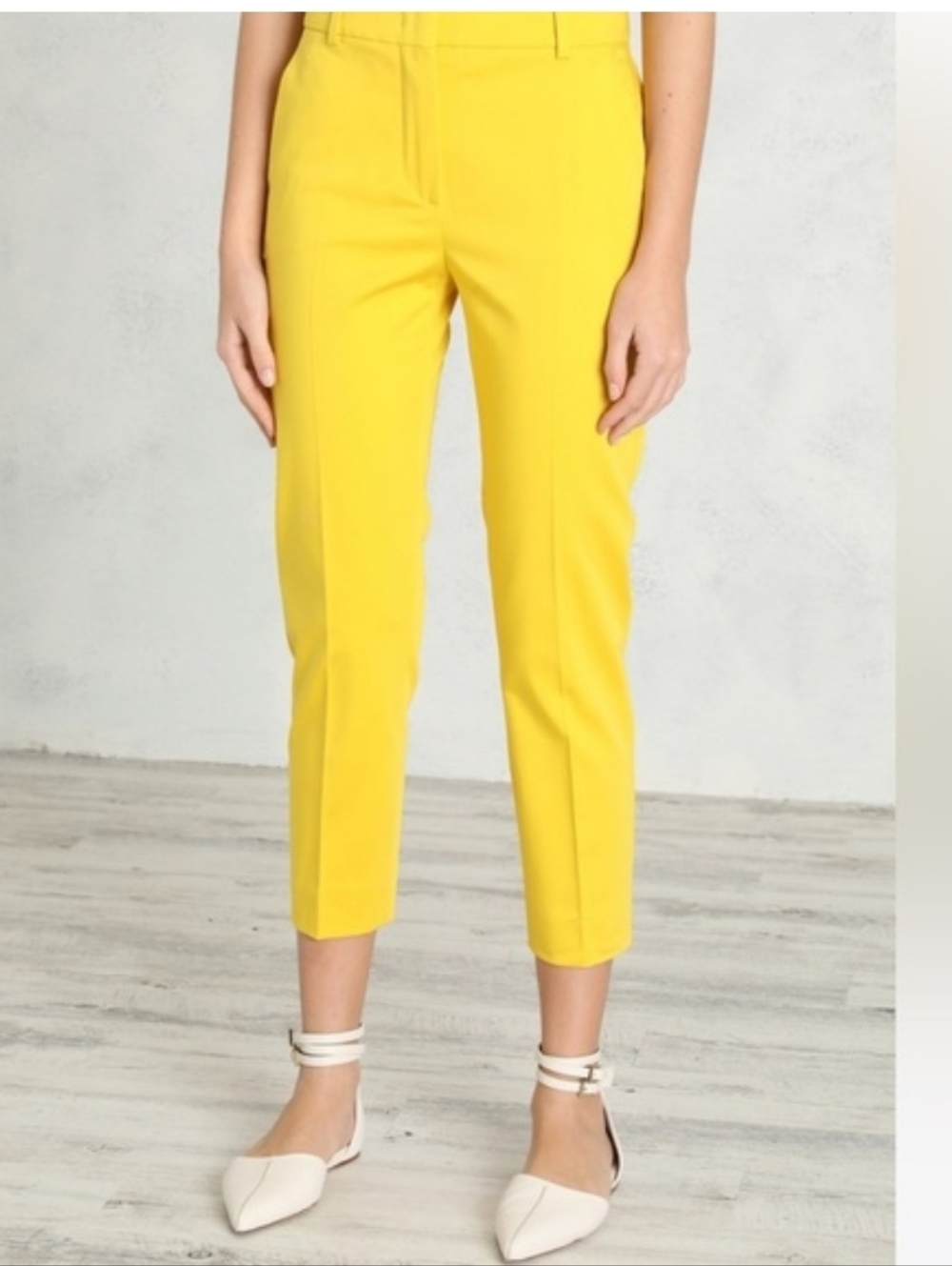 MaxMara Cropped Tailored Trousers in Sunny Yellow